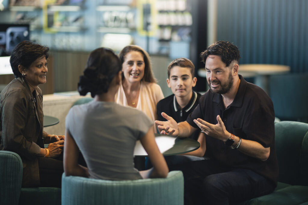 EE expands store role with online safety service